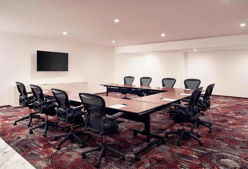 ホテル Wyndham Monterrey Ambassador Centro