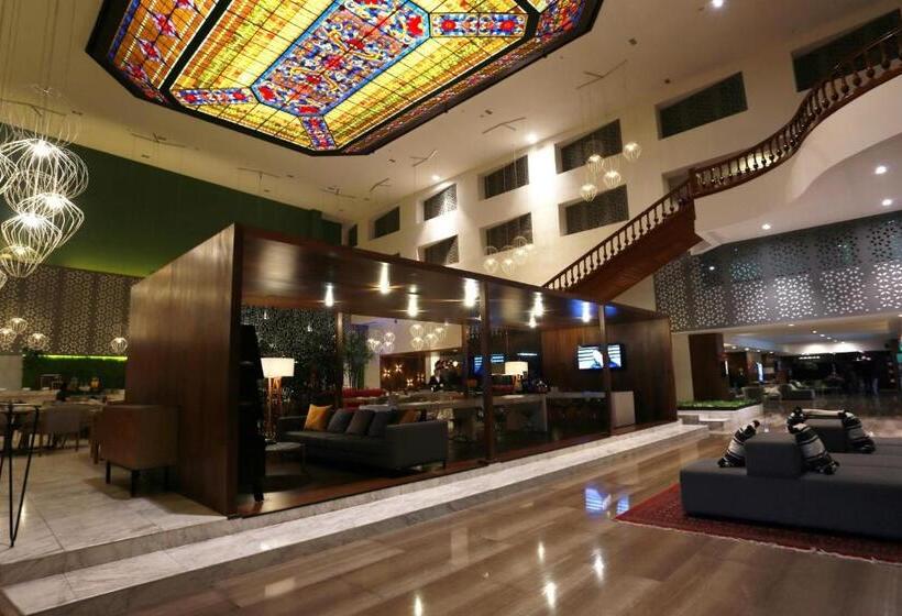 ホテル Wyndham Monterrey Ambassador Centro