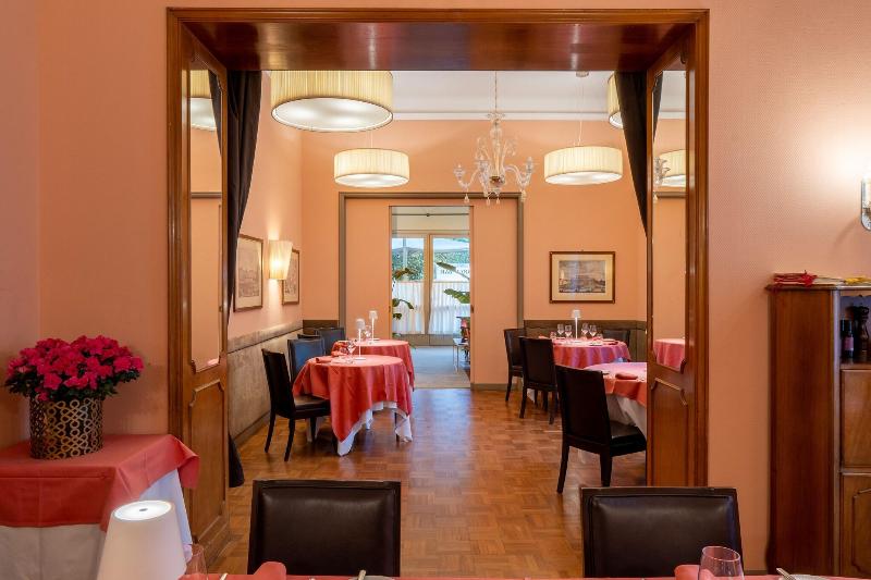 هتل Sina Villa Medici, Autograph Collection