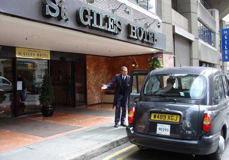 Отель St Giles London – A St Giles