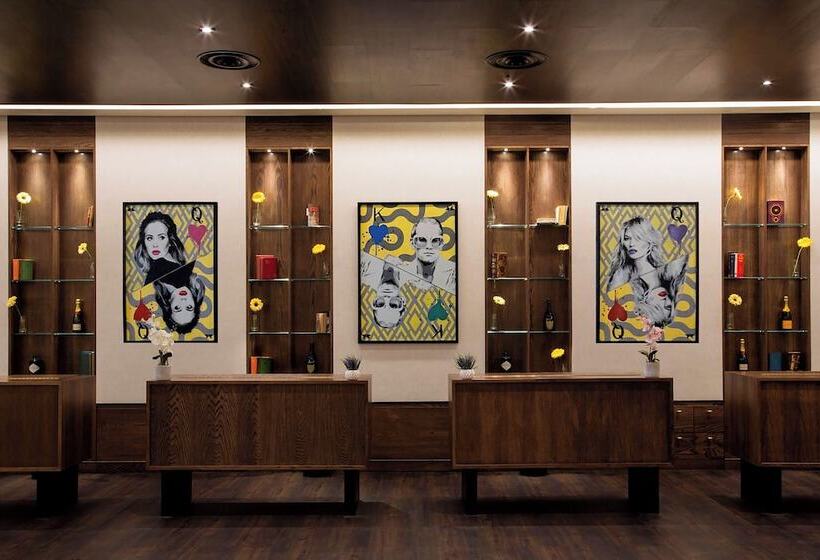 هتل St Giles London – A St Giles