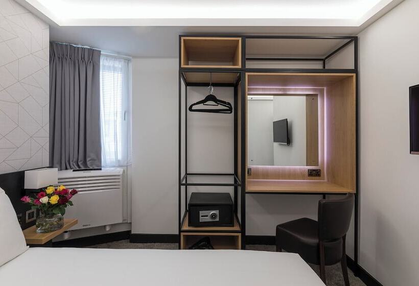 Отель St Giles London – A St Giles