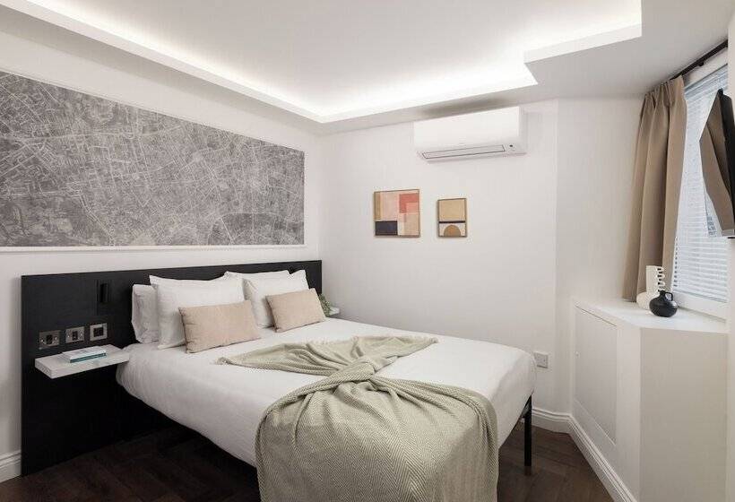 Отель St Giles London – A St Giles