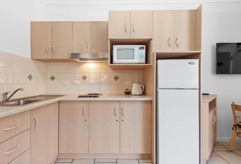 هتل Taft Apartments