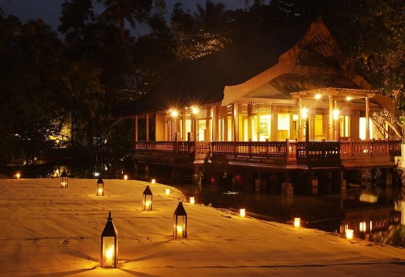 בית מלון כפרי Tanjong Jara Resort