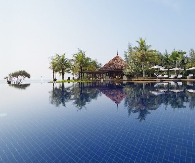 בית מלון כפרי Tanjong Jara Resort