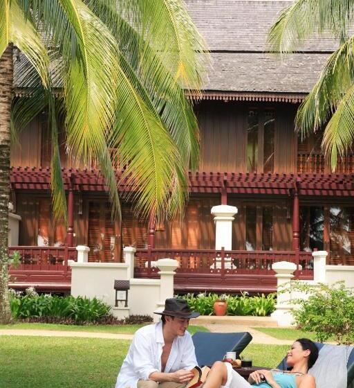 בית מלון כפרי Tanjong Jara Resort