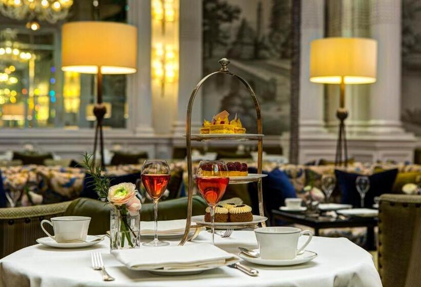 Отель The Balmoral