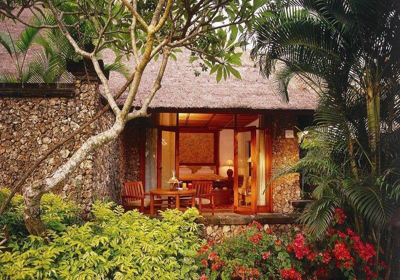 בית מלון כפרי The Oberoi Beach Resort, Bali