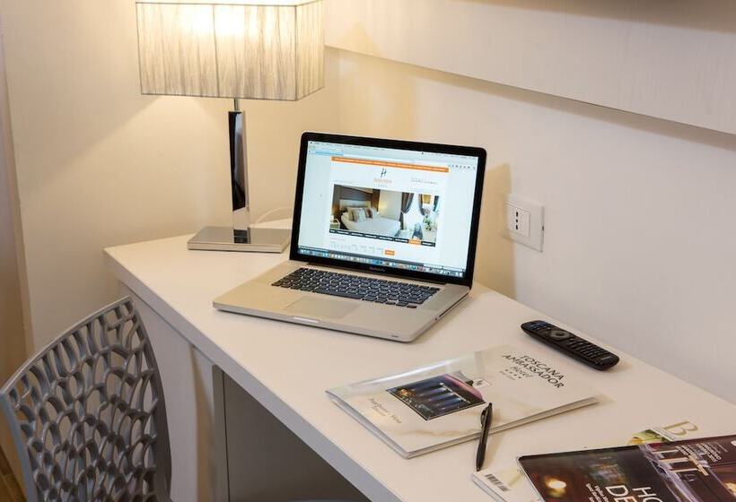 בית מלון כפרי Toscana Ambassador