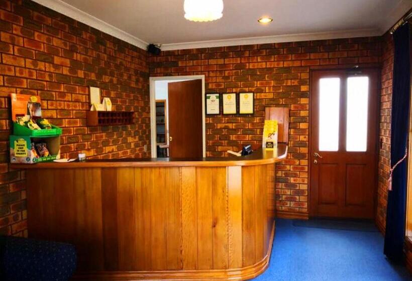 호텔 Victoriana Motor Inn