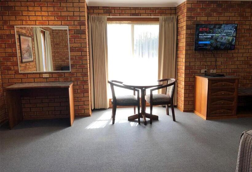 호텔 Victoriana Motor Inn