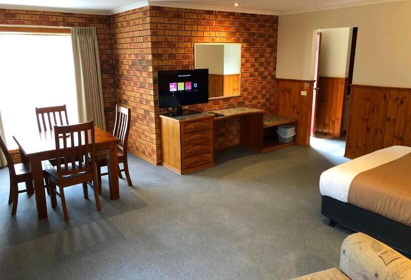 호텔 Victoriana Motor Inn