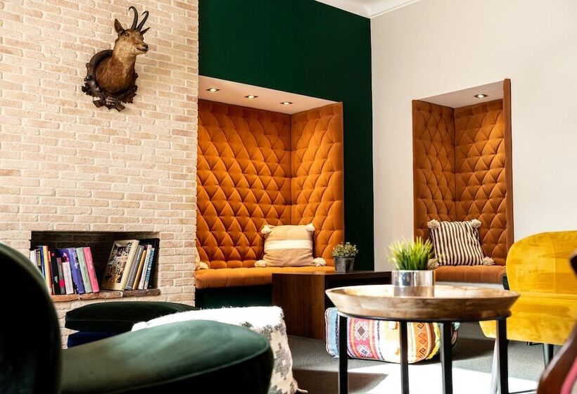 هتل Villa Carlton   Adults Only