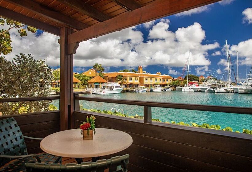 אתר נופש Harbour Village Beach Club