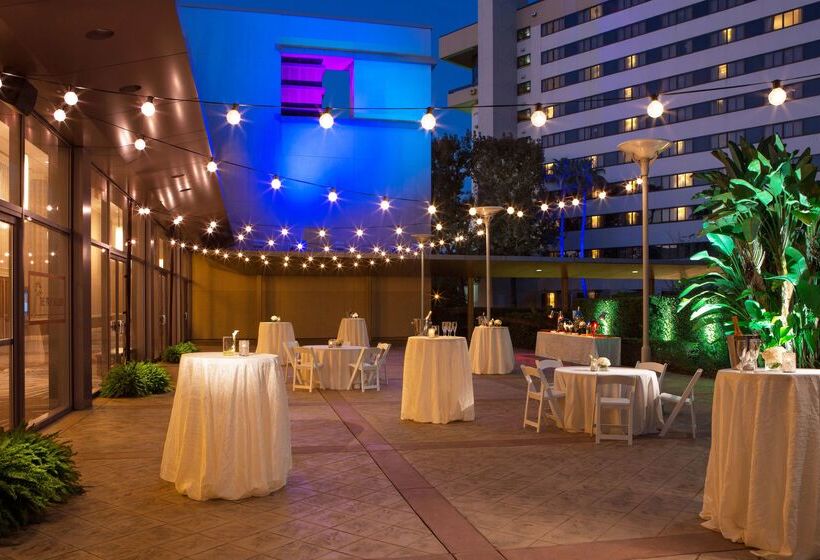 渡假胜地 Hilton Orlando Lake Buena Vista Disney Springs® Area