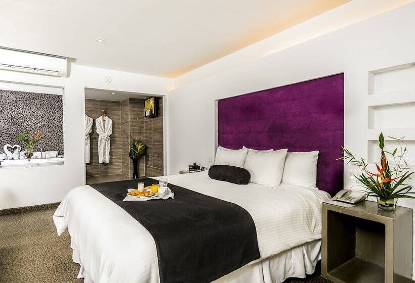 Riande Aeropuerto Hotel Casino