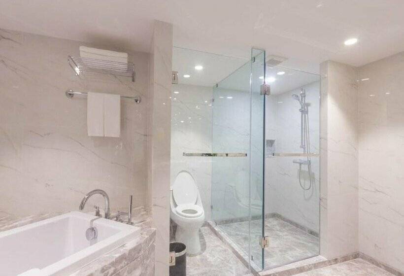 Centara Riverside Hotel Chiang Mai