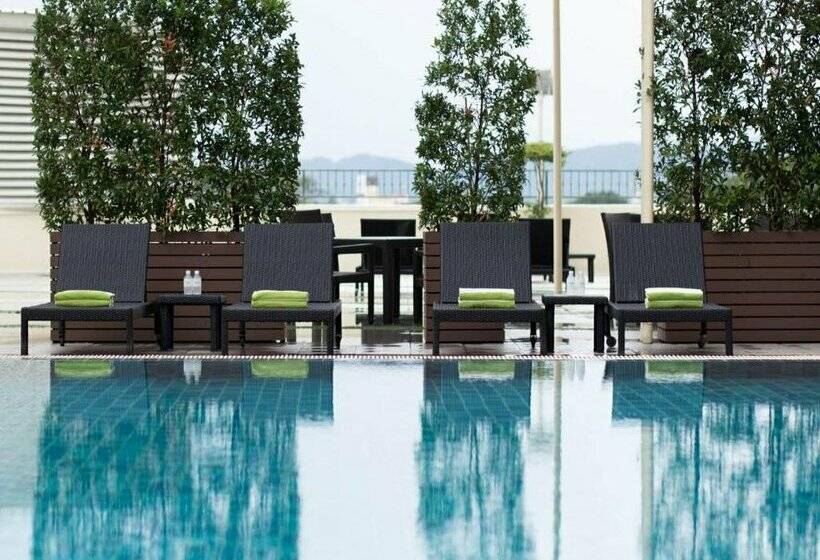 Centara Riverside Hotel Chiang Mai