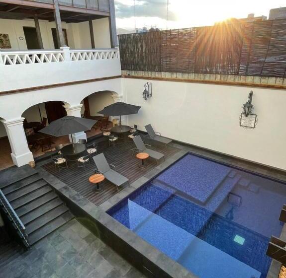 فندق فئة نجمة واحدة Boutique Naura Centro