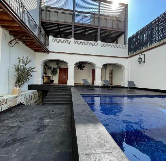 فندق فئة نجمة واحدة Boutique Naura Centro