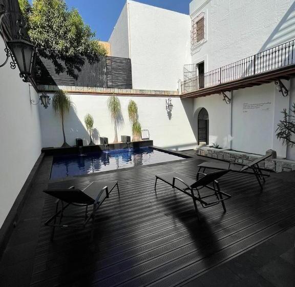 فندق فئة نجمة واحدة Boutique Naura Centro