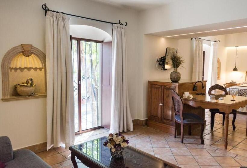 فندق فئة نجمة واحدة Boutique Naura Centro