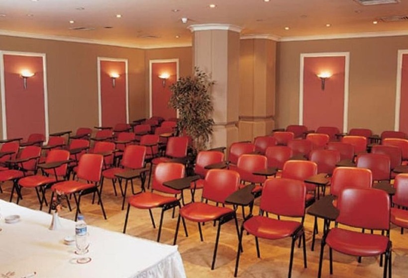 هتل Akgun Istanbul