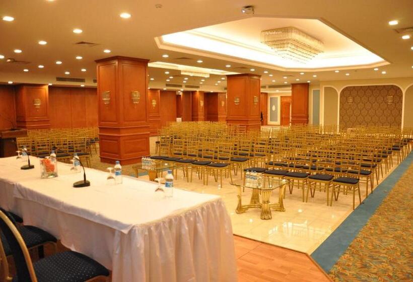 هتل Akgun Istanbul