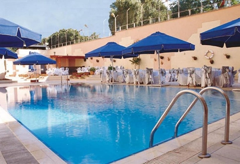 هتل Akgun Istanbul