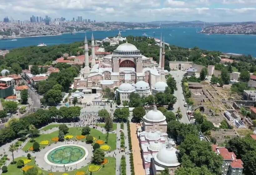هتل Akgun Istanbul