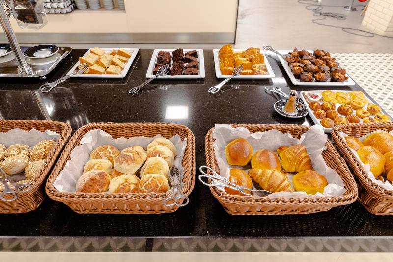 هتل Alif Campo Pequeno