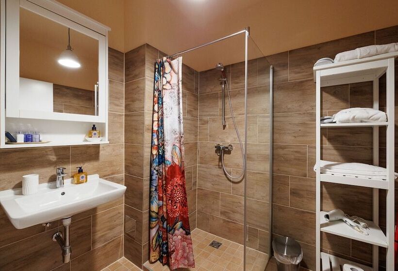 هتل Altwienerhof Boutique