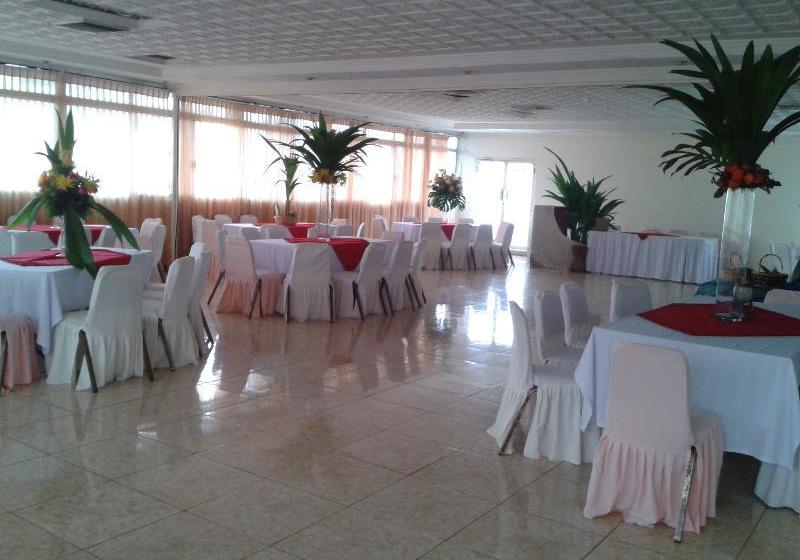 בית מלון כפרי Aramo