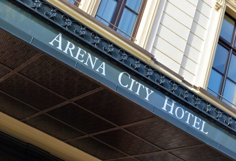 호텔 Arena City