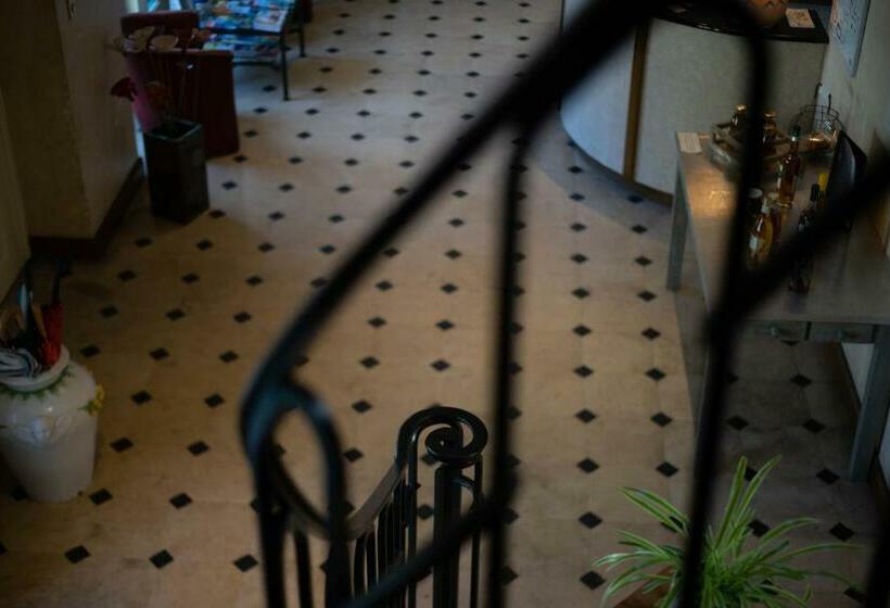 ホテル Auberge Bretonne