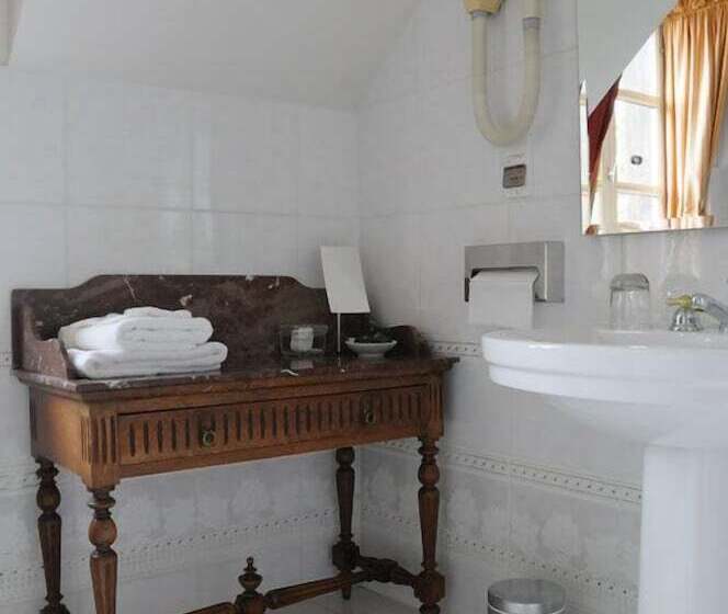 ホテル Auberge Bretonne