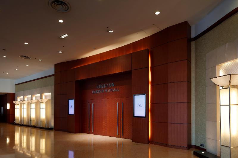 هتل B P International