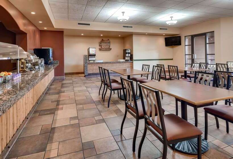 هتل Best Western Plus Arroyo Roble & Creekside Villas