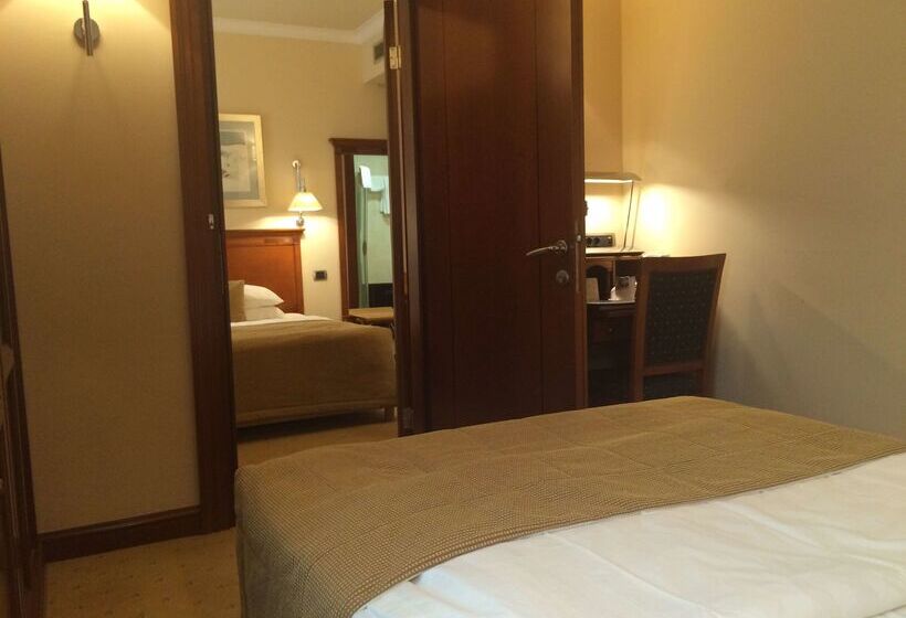 Best Western Premier Hotel Astoria