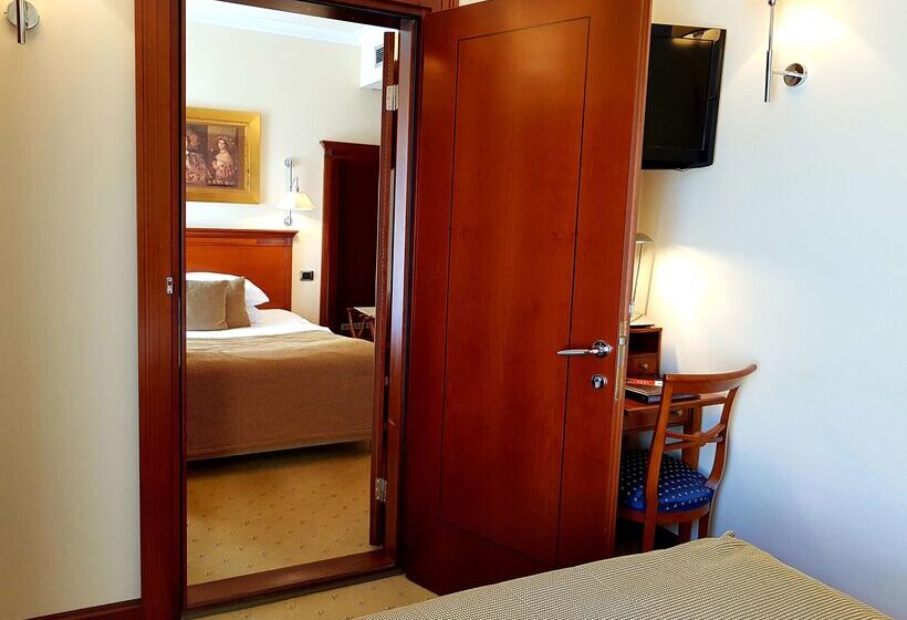 Best Western Premier Hotel Astoria