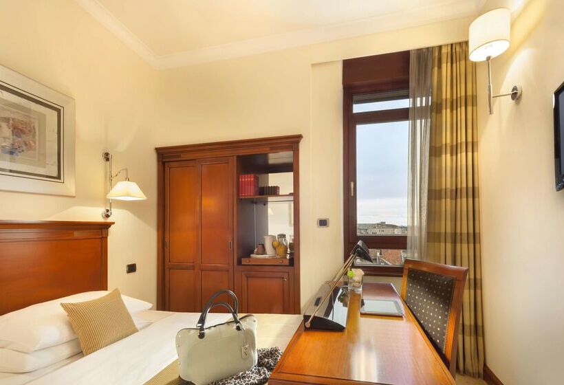 Best Western Premier Hotel Astoria