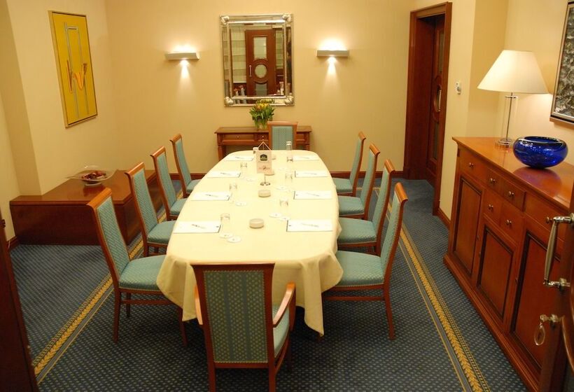 Best Western Premier Hotel Astoria