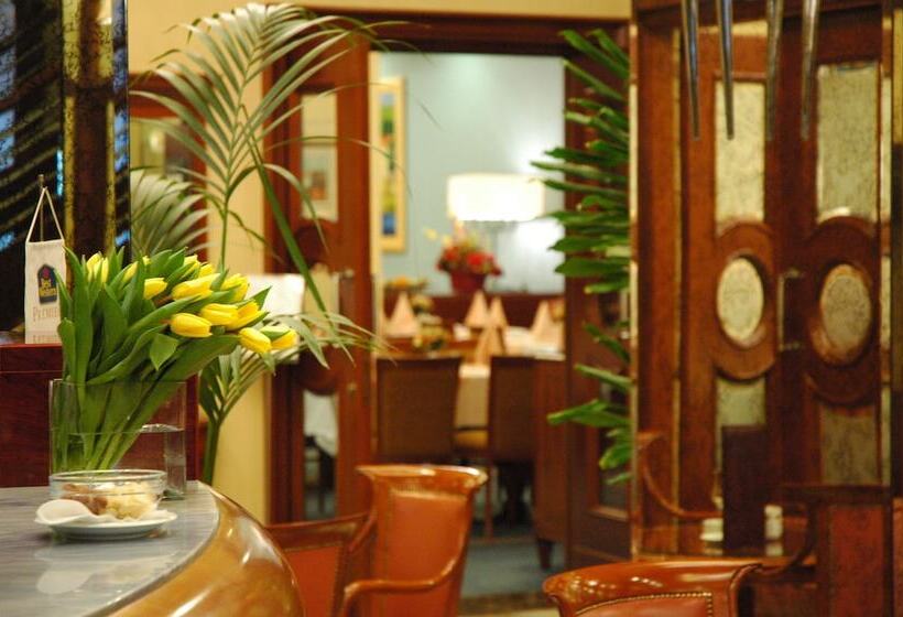 Best Western Premier Hotel Astoria