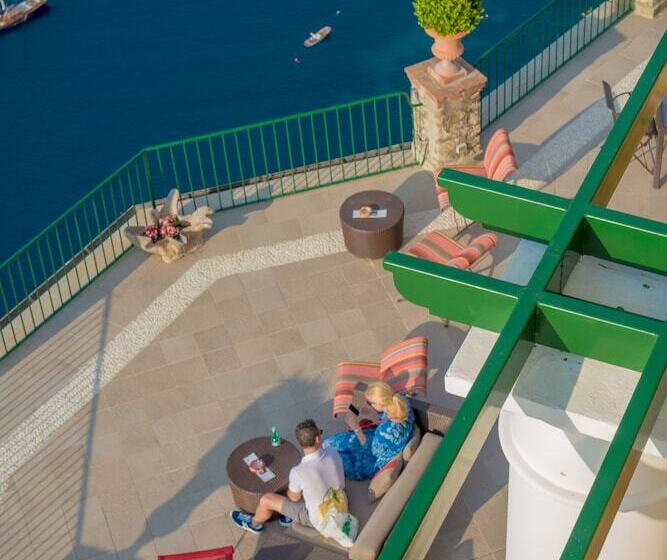 ホテル Caesar Augustus