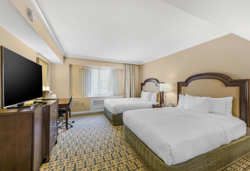 호텔 Capital Hilton