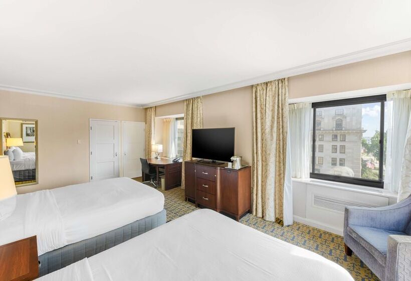 호텔 Capital Hilton