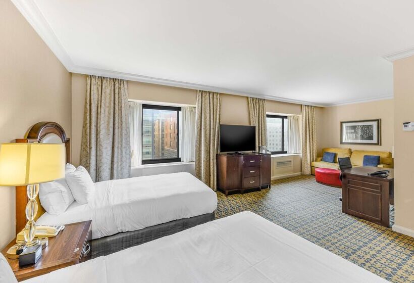 호텔 Capital Hilton