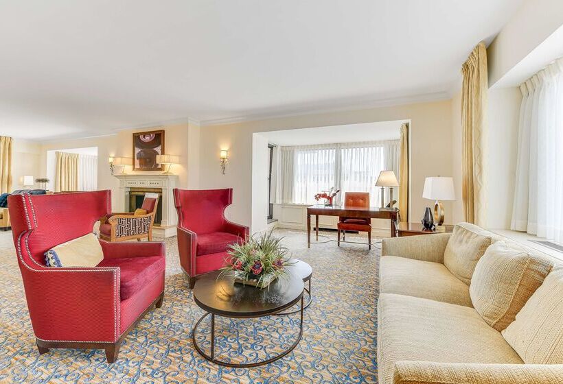 호텔 Capital Hilton