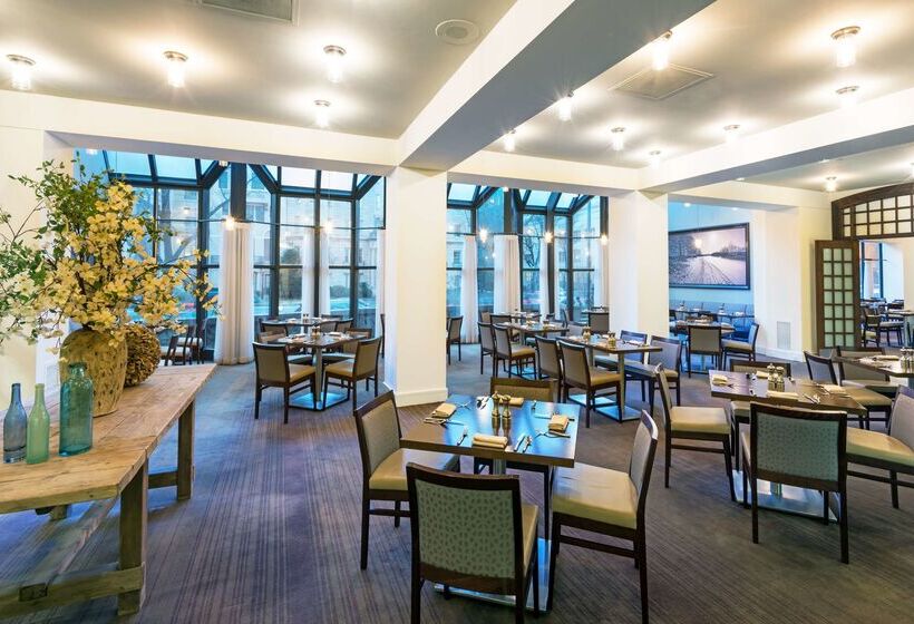 호텔 Capital Hilton